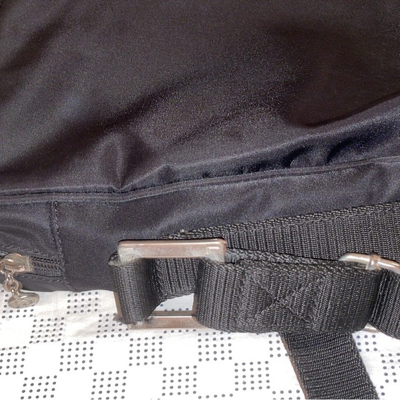 Designer black side bag - Picture 4 of 4